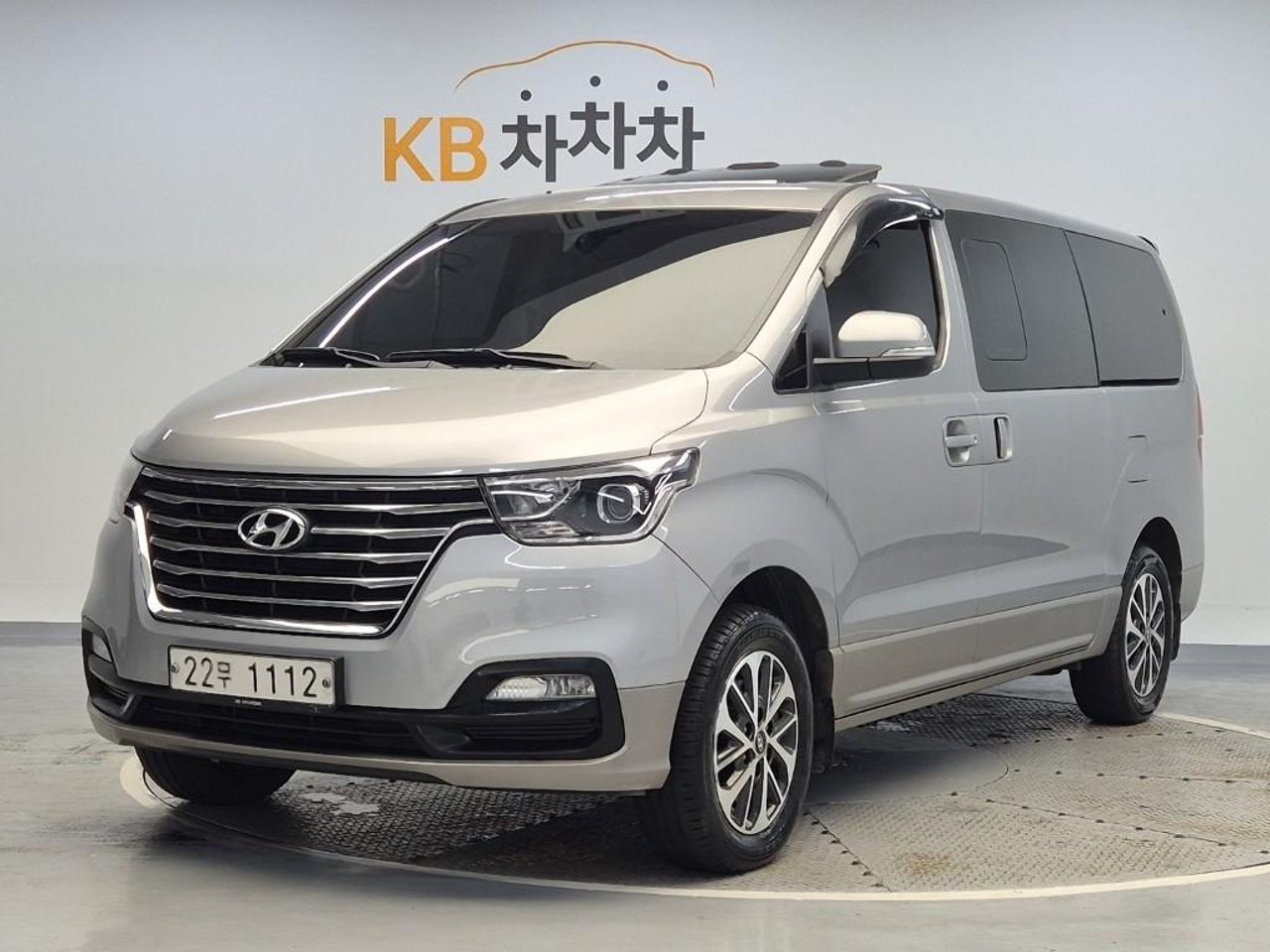 2019 Hyundai Starex, photo 1 of 1