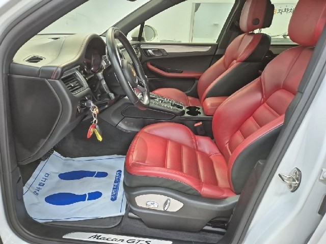 5081500567R11.jpg