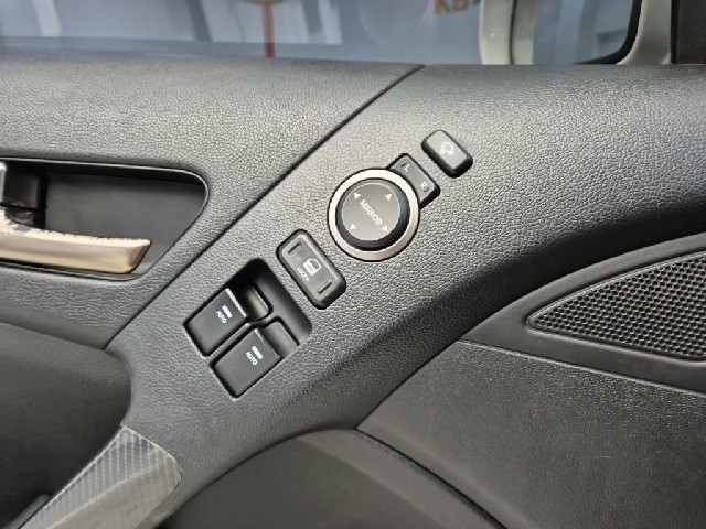5061501034R15.jpg