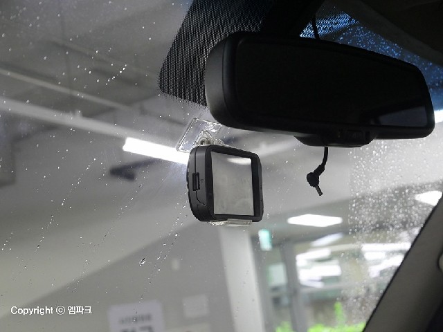 2051502167R15.jpg
