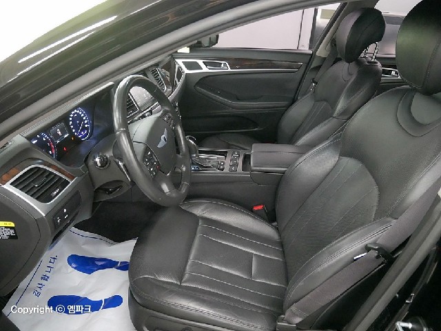 1051501818R10.jpg