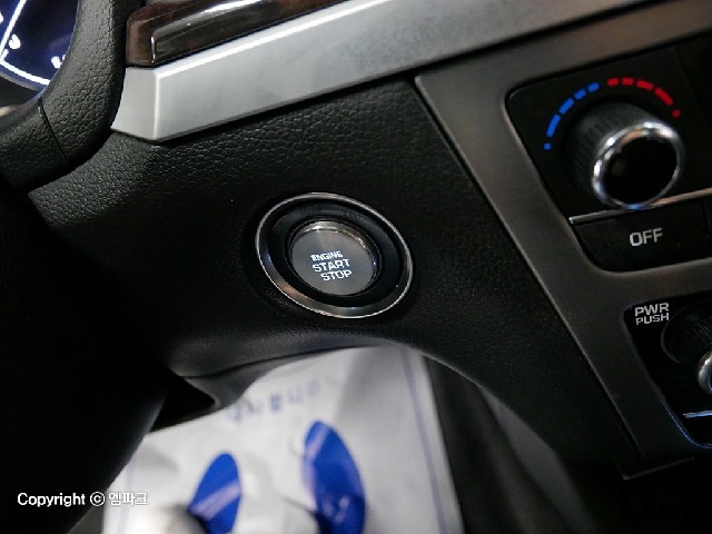 1051501818R14.jpg