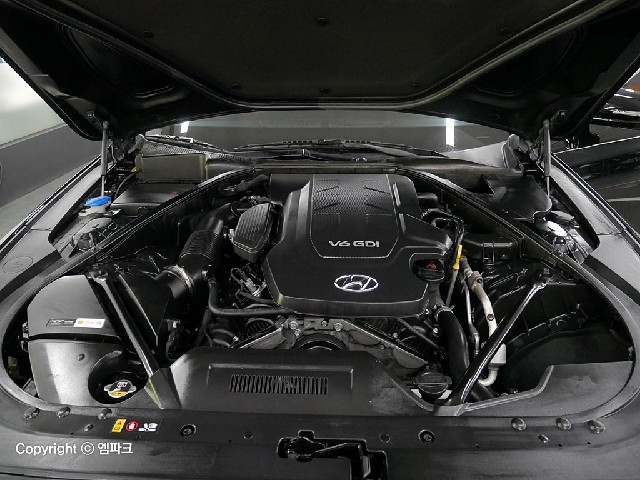 1051501818R5.jpg