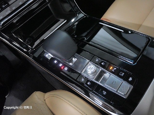 3091502048R12.jpg