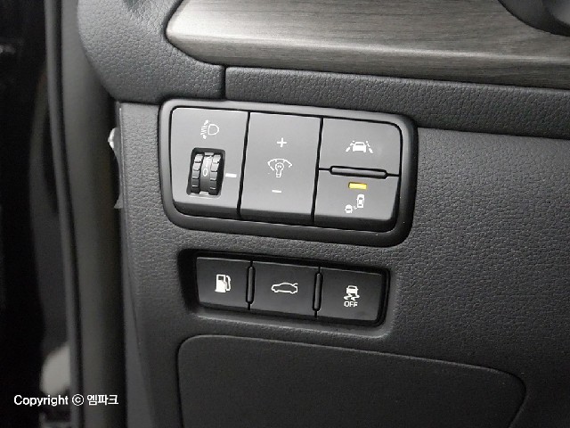 3091502048R15.jpg
