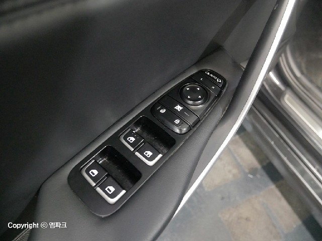 3071001825R17.jpg