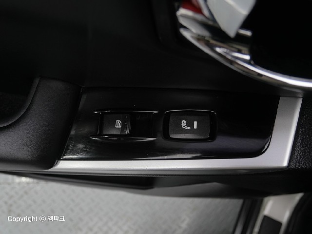 4031000061R17.jpg