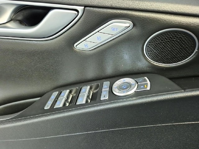 4061501834R17.jpg
