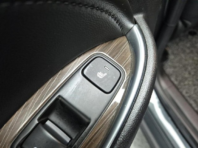 5011001116R15.jpg