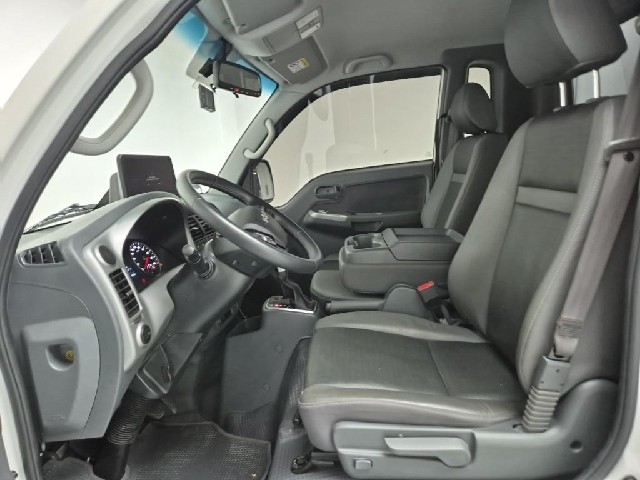 5051000101R10.jpg
