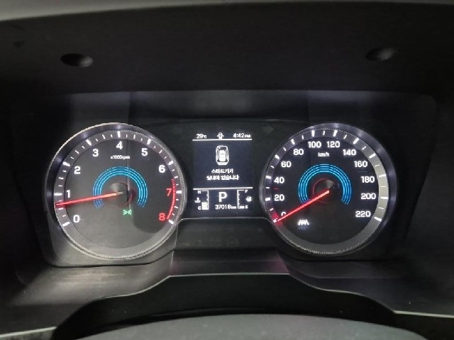 5061000556R6.jpg