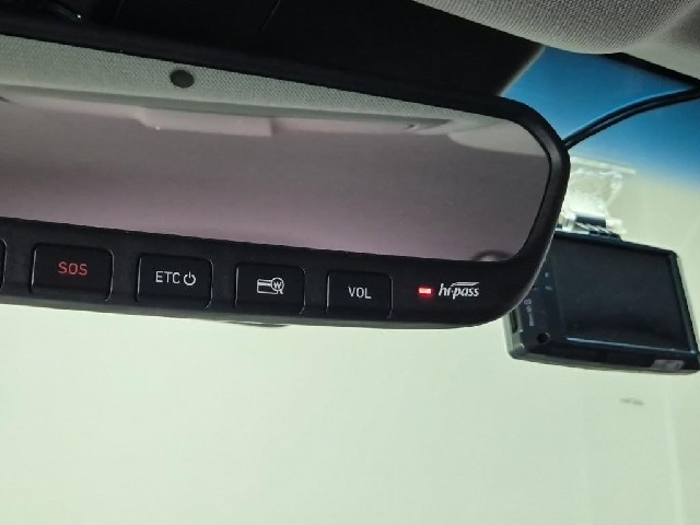 5061002843R17.jpg