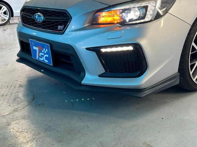 0505027A30260301W00611.jpg