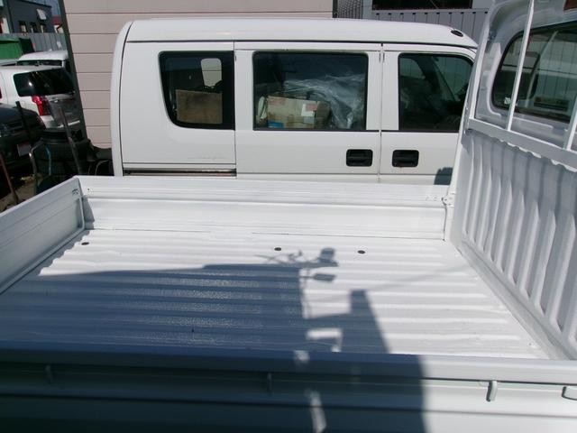 0303565A30260406W00117.jpg