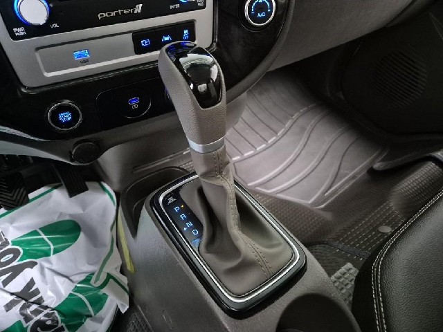 6041000747R7.jpg