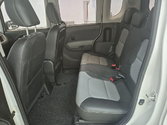 6051501822R12.jpg