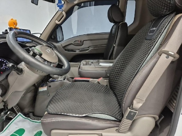 6061000179R10.jpg
