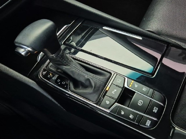 6061500568R8.jpg
