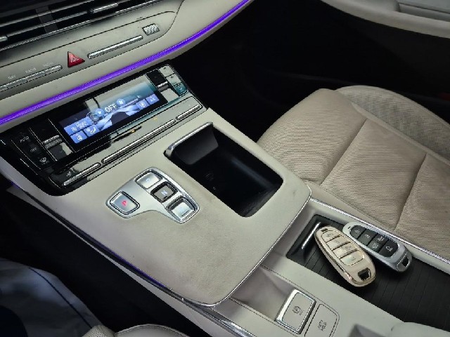 6051000747R8.jpg