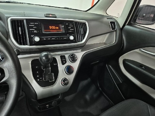 6051000759R10.jpg