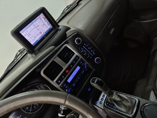 6051000986R10.jpg
