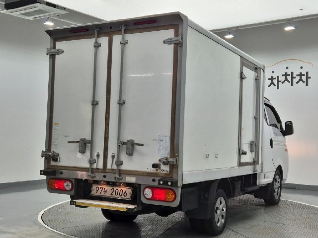 6051000986R3.jpg
