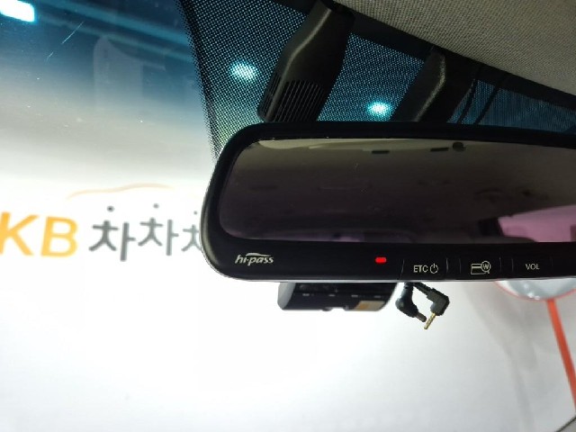 6051000833R16.jpg