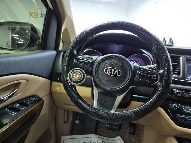 6051501284R9.jpg