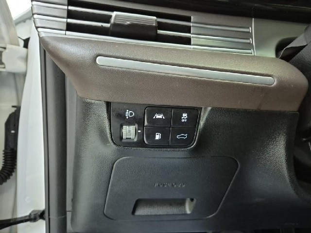 6051500771R17.jpg