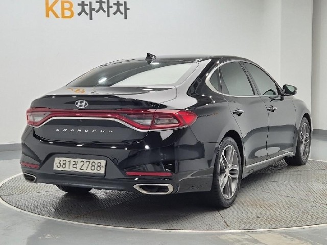 6071001979R3.jpg