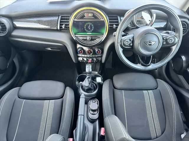 226b22ff24f0371bfc2d0b93cc0c6b81.jpg