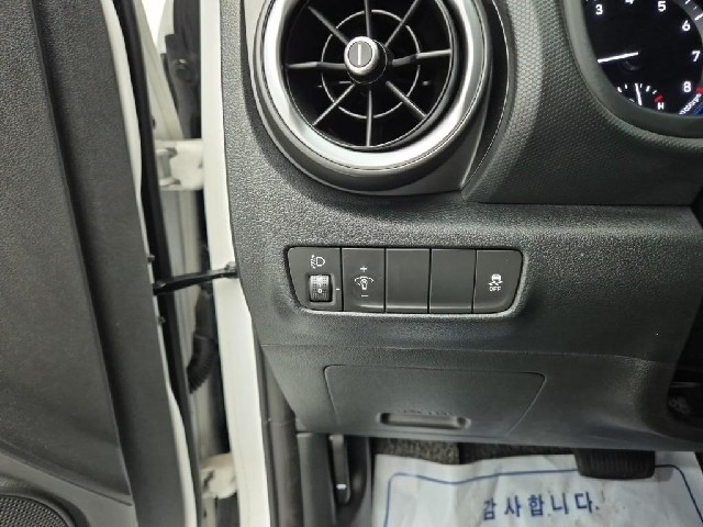 6101500267R17.jpg