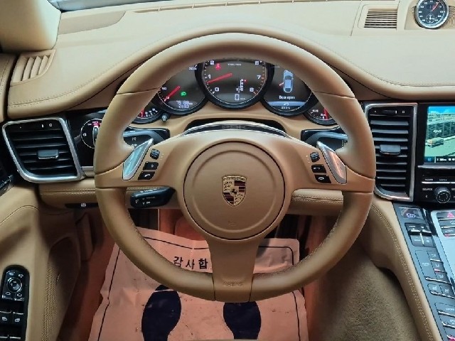 6101000273R9.jpg