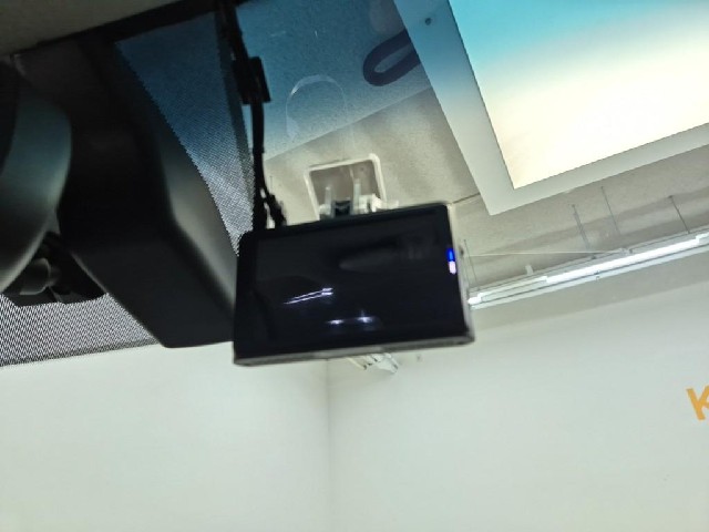 6101500551R16.jpg