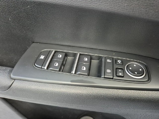 6101500067R18.jpg