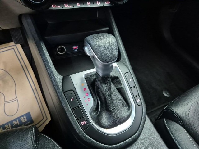 6101500067R8.jpg