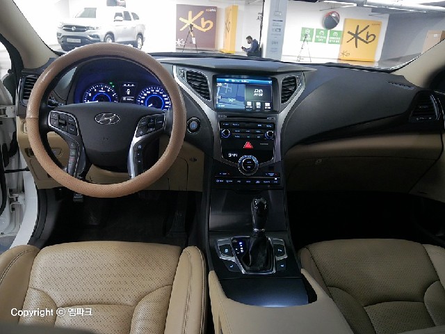 6101500706R6.jpg
