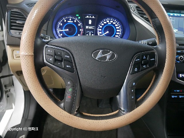 6101500706R8.jpg