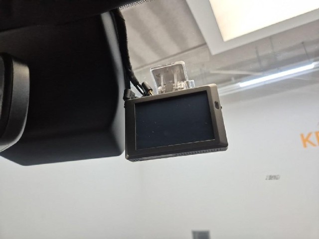 6101500439R16.jpg
