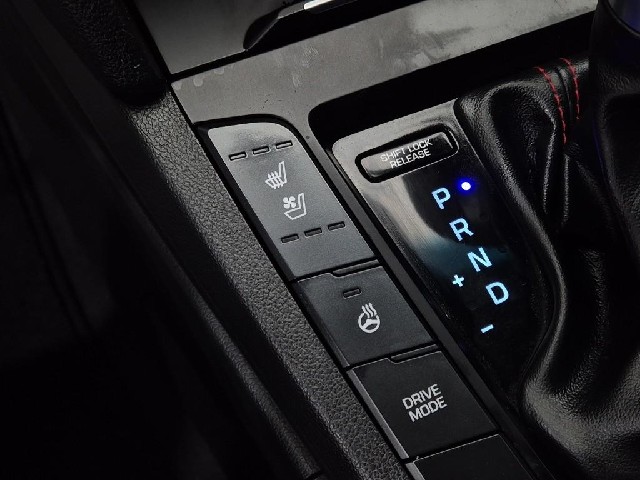 6101000408R17.jpg