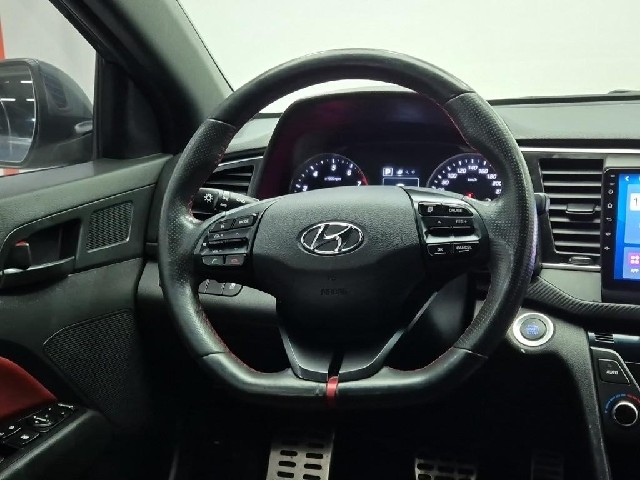 6101000408R9.jpg
