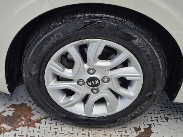 6101500105R19.jpg