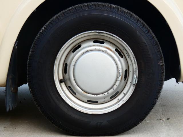 0540452A30251104W00115.jpg