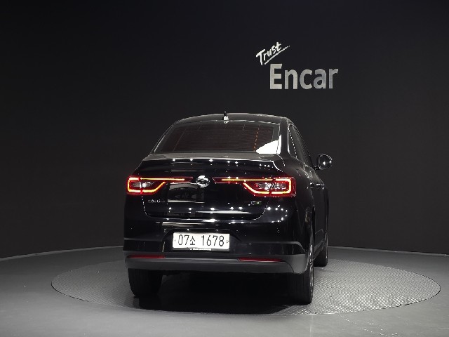 e31160660c74ca300453ce22e52f7175.jpeg