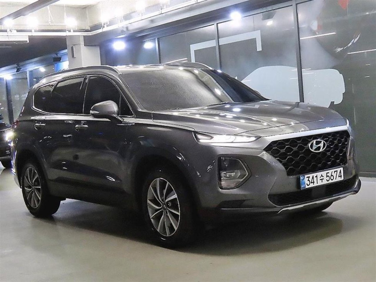 2019 Hyundai Santa, photo 1 of 1