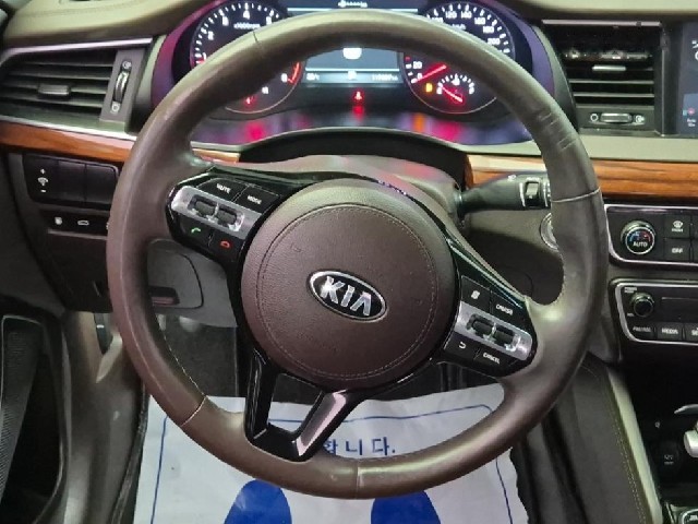 f5793ada628e2b52db2b182be1a6d965.jpeg