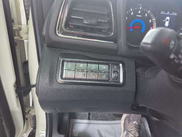 c63db8627afd5bd6370158df84f6f0d8.jpeg