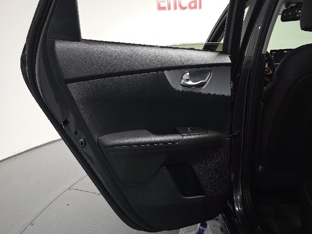 f7ebc12e1d7d3957bc2bf453a4df2aba.jpeg