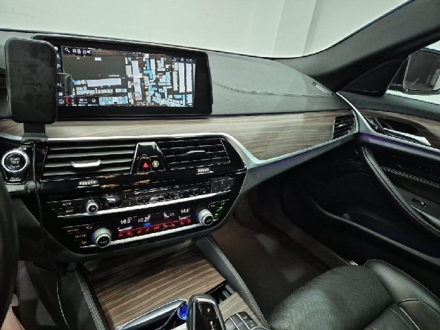 6081001916R10.jpg
