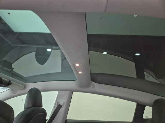 6081001758R13.jpg